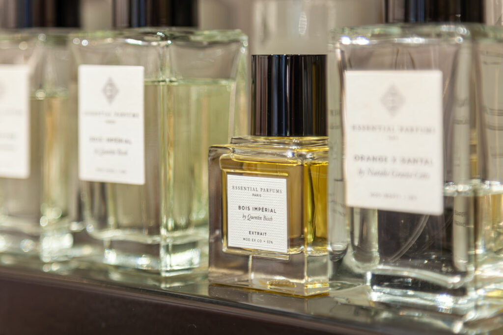 L'univers du parfums et des bougies à la boutique LBP à Grenoble