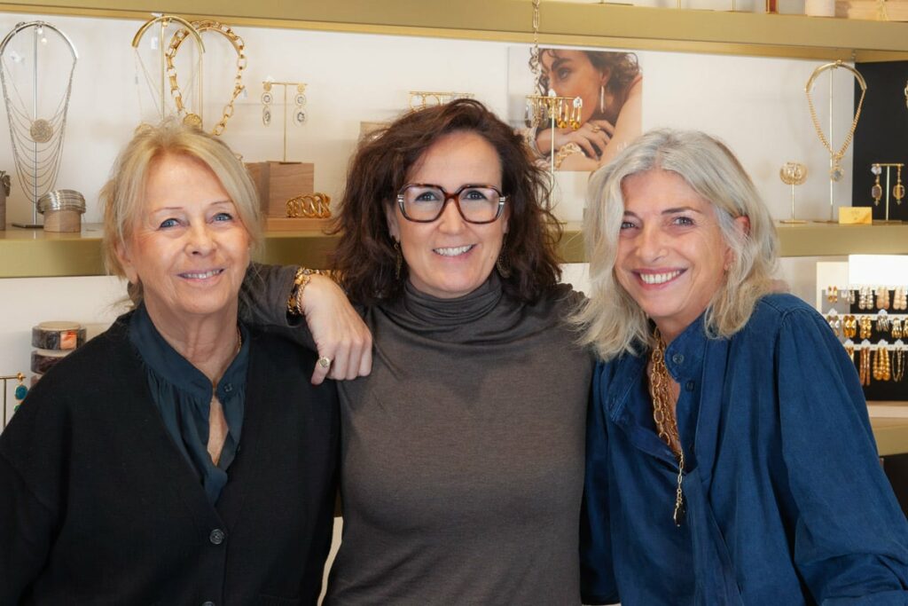 Le Bijou Parfumé à Grenoble : plus de 30 ans de savoir-faire en haute bijouterie fantaisie et parfumerie de niche exclusive.