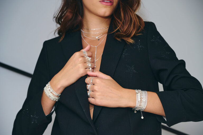 Bijoux Doriane : créativité, élégance et une touche rock, proposés en exclusivité au Bijou Parfumé à Grenoble.